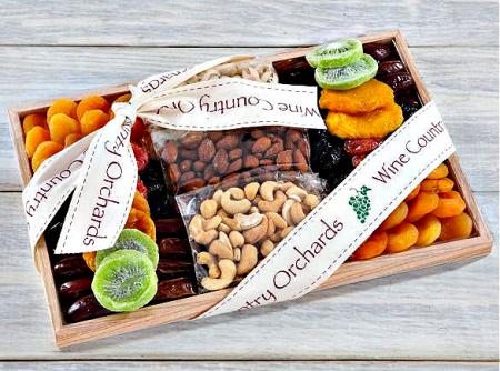 nuts-fruits-gift